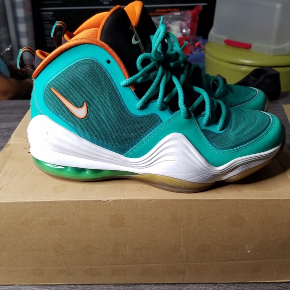 Nike Air Penny V Size 9 - Picture 1 of 5